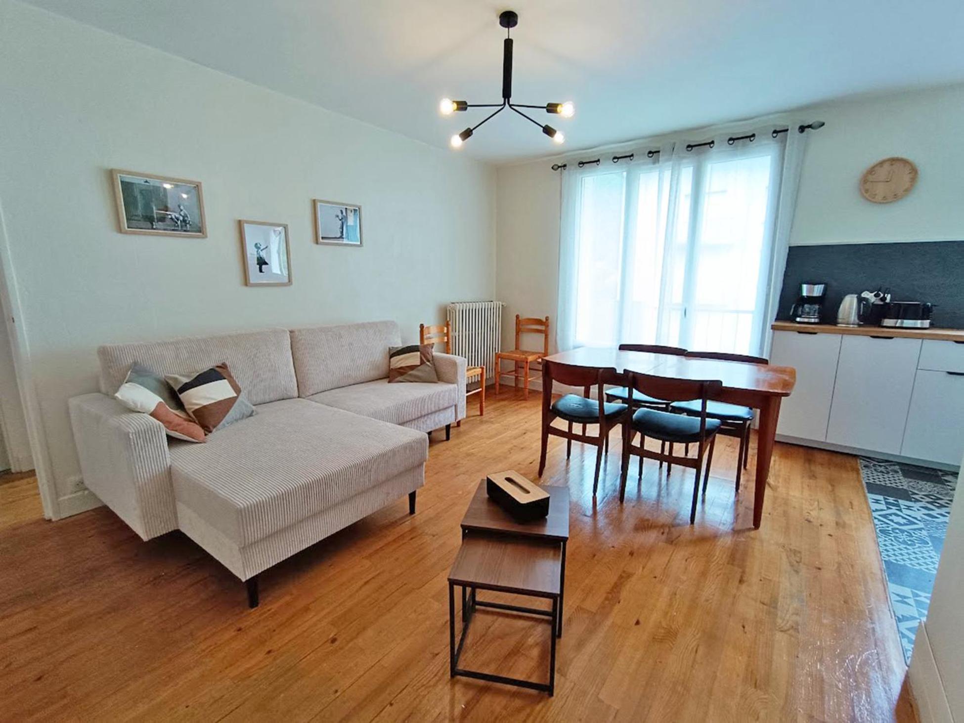L'Appart Du Maupas, T3, Wifi, Parking Bagneres-de-Luchon Bagian luar foto