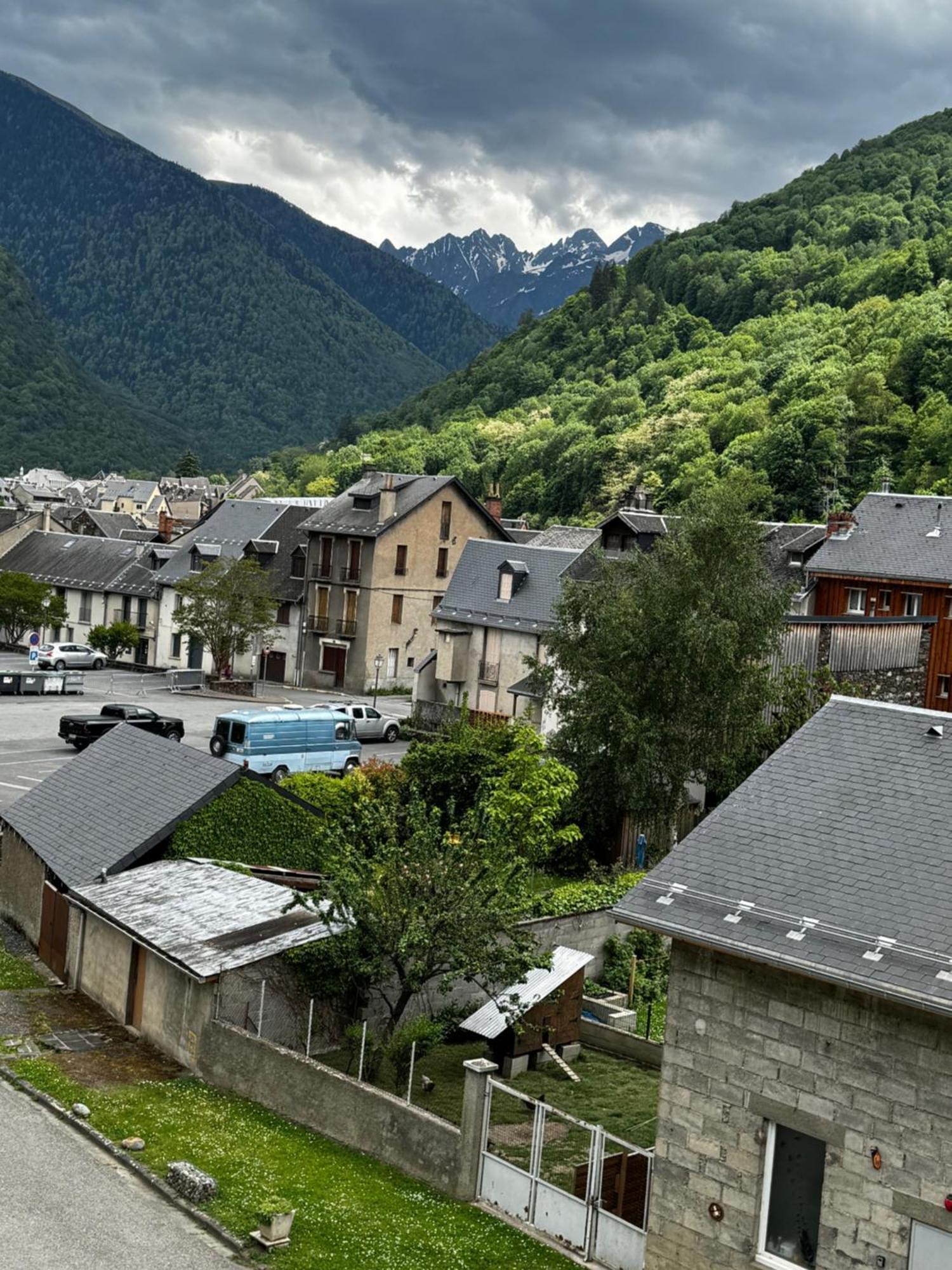 L'Appart Du Maupas, T3, Wifi, Parking Bagneres-de-Luchon Bagian luar foto
